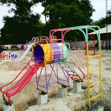 ติดตั้งเครื่องออกกำลังกายกลางแจ้ง อบต.กกกรุง อ.เมืองสรวง